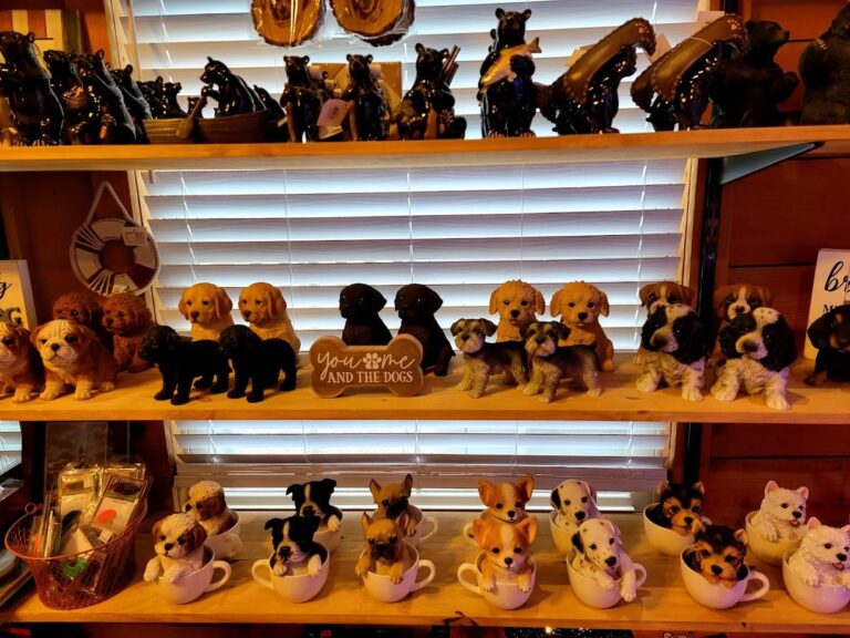 lighthouse-gift-shop-2