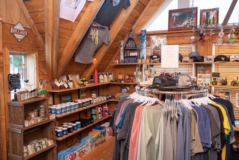 lighthouse-gift-shop-8